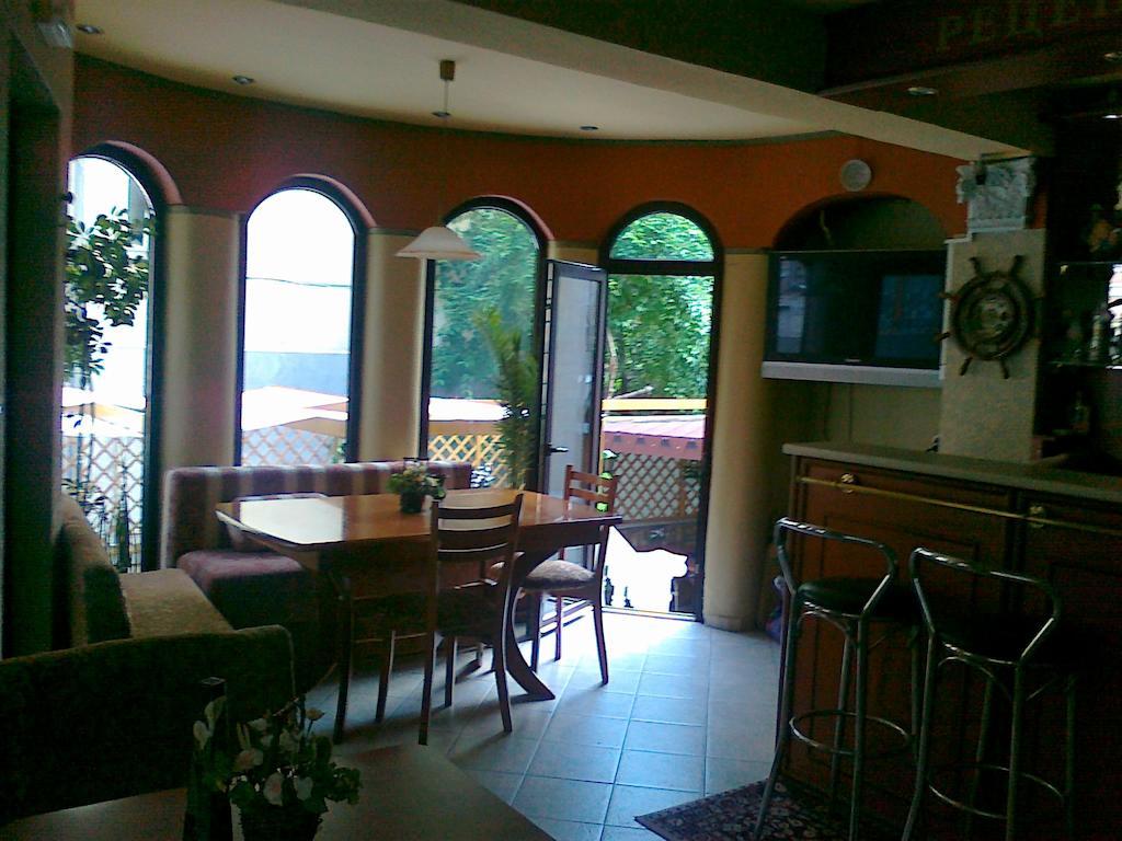 Antik Hotel Varna ภายนอก รูปภาพ